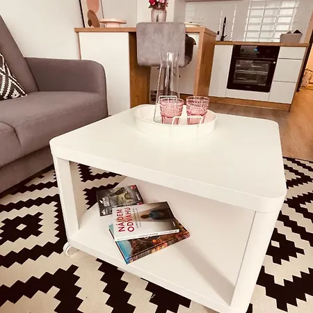 Apartmán Byt S Obrovskou Terasou, Zapad Slnka, Garazove Parkovanie