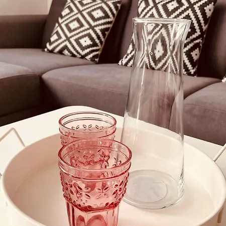 Byt S Obrovskou Terasou, Zapad Slnka, Garazove Parkovanie *