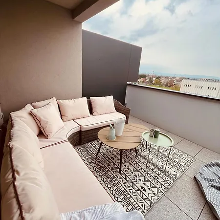 Jacuzzi Area With Sunset, Terrace, Free Parking Apartment Trnava